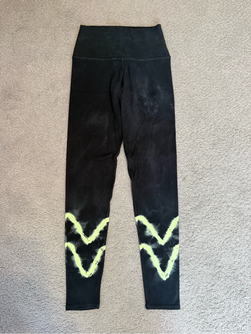 Electric & Rose Sunset Legging in Black with Green Chevron Detail | Size S